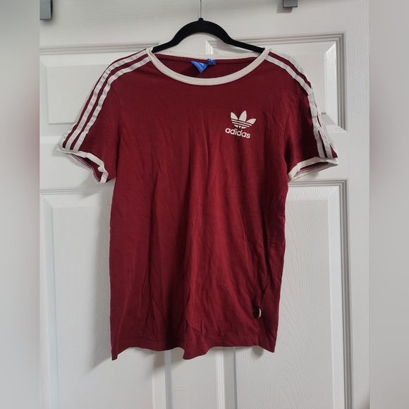 Adidas Burgundy Tee with 3 White Stripes Size XS - Picture 1 of 7
